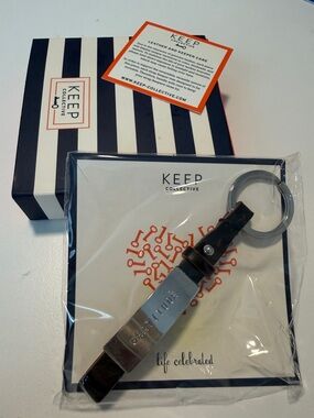NIB Keep Collective Black Leather Key Fob with Gratitude Bar